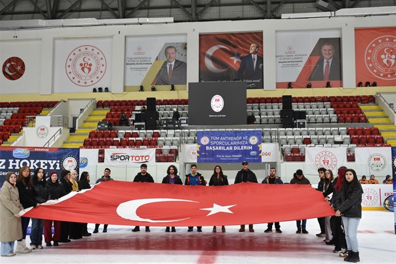 ANADOLU’NUN ZİRVESİNDE ÜNİLİG HEYECANI